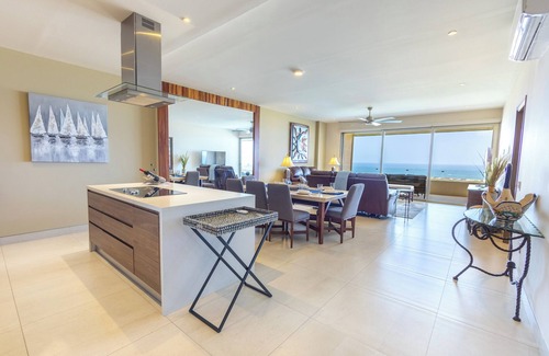 Colonia El Progreso Copropriété | Best view in Cabo, modern Condo with great amenities