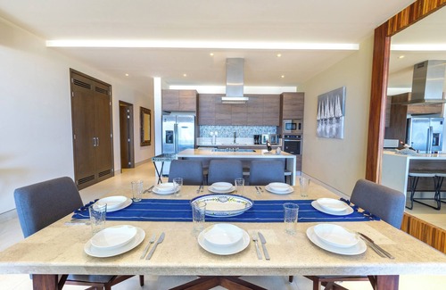Colonia El Progreso Copropriété | Best view in Cabo, modern Condo with great amenities