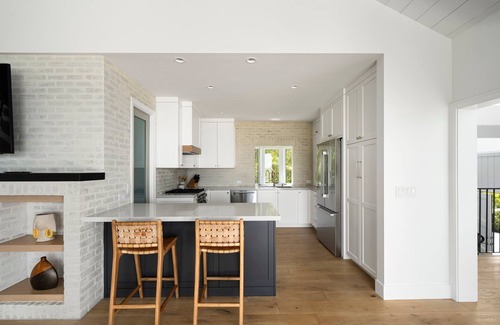 Arch Beach Heights Maison | Best View in Laguna- 3 bedroom