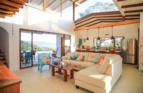 Santa Teresa Maison | Meilleure vue à Santa Teresa, à 2 minutes de la plage belle maison d'artisan