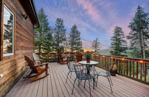 Evergreen Maison | BEST VIEWS! Luxury Mountain Home - Saltwater HotTub, Firepit, BBQ- Close to Trails, Red Rocks