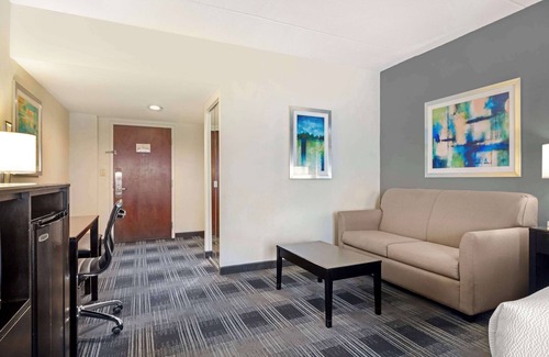 South Meadows Hôtel | Best Western Hartford Hotel & Suites