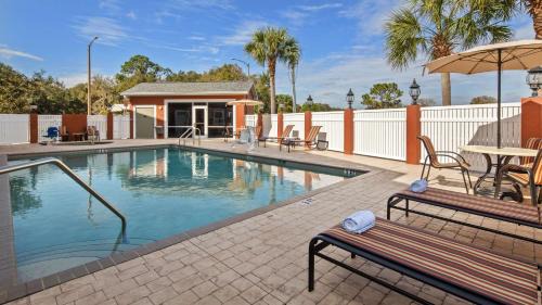 Walker's Island Hôtel | Best Western Heritage Inn and Suites