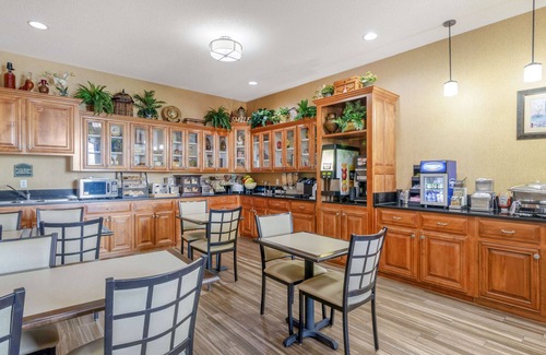 Waycross Hôtel | Best Western Plus Bradbury Inn & Suites