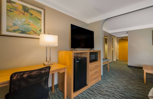 Manchester Hôtel | Best Western Plus Executive Court Inn & Conference Center