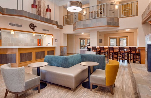 Aurora Hôtel | Best Western Plus Gateway Inn & Suites