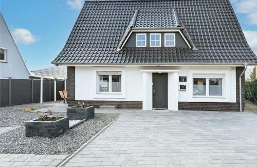 Goldenstedt Appartement | BesTime - Modernes 5BR Haus mit 2 Parkplätzen