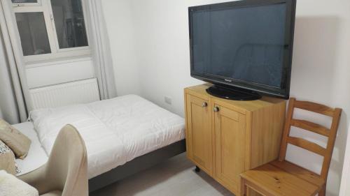 Coventry Lit Et Petit-Déjeuner | Bet El Modern Cozy & Comfy room 5