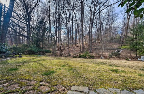 Bethesda Appartement | Bethesda Apartment + Yard ~ 9 Mi to D.C.