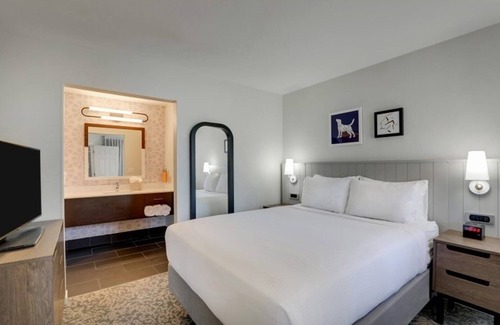 Sunnyvale Hôtel | Better Choice for your Vacation! THREE Relaxing 2BR Suites, Swimming Pool!