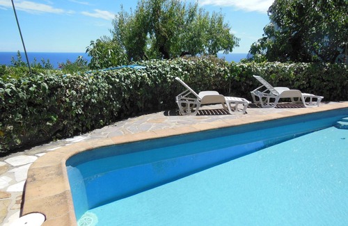 Espero-Pax Appartement | sa piscine privee dans villa vue mer pano. 300m des plages et crique