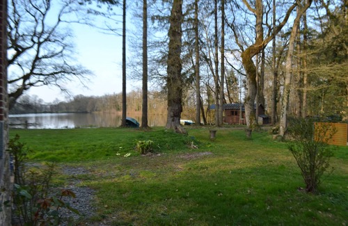 Guipel Maison | Entre Rennes et St Malo; Maison du Garde-Chasse avec vue superbe sur l'étang