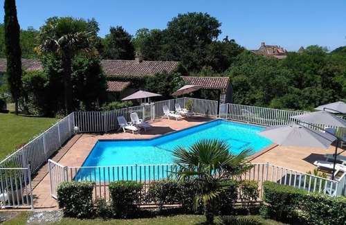 Lolme Maison | Between Sarlat and Bergerac, nice and comfortable stone house in a green garden