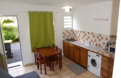 Le Tampon Appartement | Entre mer et montagne , près de la plage et du volcan,