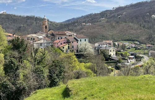 Carrodano Inferiore Appartement | Between the 5 Terre and the Val di Vara, a small house in the village.