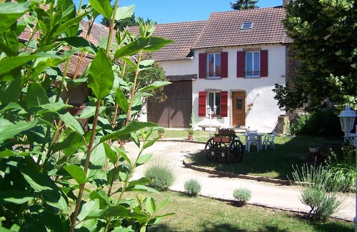 Nanton Maison | Entre Tournus et Cluny, le charme de la Bourgogne du Sud, gîte rural "ViniCella"