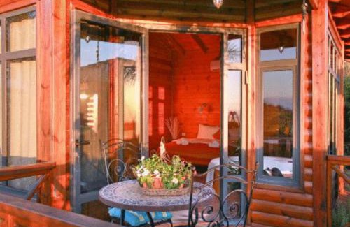 Ne'ot Golan Maison | Between Water and Sky