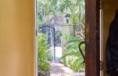 Beverly Hills Maison | Beverly Hills Elegant Homestay