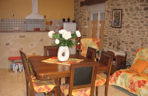 Beynat Cottage | BEYNAT GITE 3 EPIS TT CONFORT + BEBE CALIN