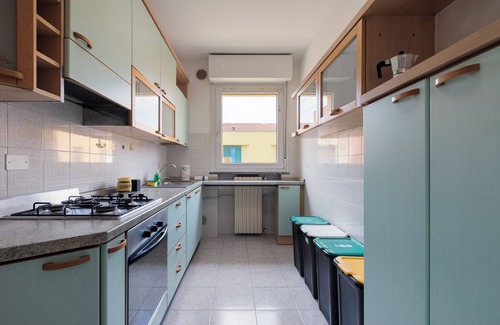 Grassobbio Appartement | BGY Colorful Home - Une Chambre Appartement, Couchages 4