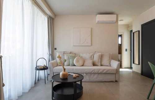 Volos City Centre Appartement | BH009 - C - Suite Volos