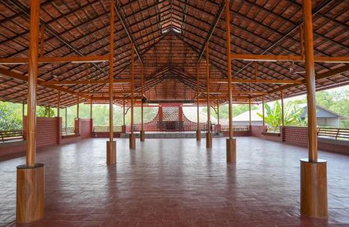 Mathamangalam Hôtel | Bhavani Sarvashala - Holistic Wellness, Ayurveda & Physiotherapy Centre