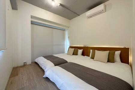 Hiroshima City Centre Appartement | bHOTEL Art Bldg - Modern 2BR City Center for 8ppl