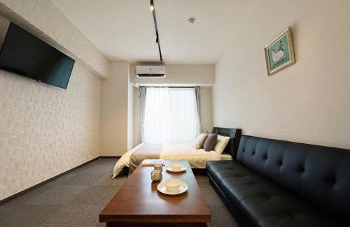 Hiroshima City Centre Appartement | bHOTEL Nagomi - Cozy 1BR Apartment with Balcony for 3Ppl