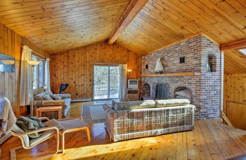 Biddeford Pool Maison | Biddeford Retreat with Deck, Grill and Ocean Views!