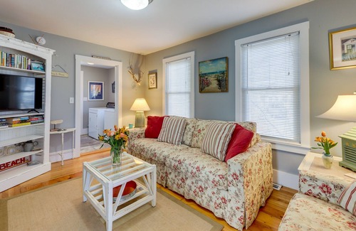 Biddeford Pool Maison | Biddeford Vacation Home Rental < 1 Mi to Beach!