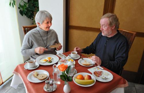 Schlagl Hôtel | Biergasthaus Schiffner