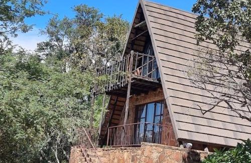 Buffelspoort Chalet De Ski | Bietjie Bos Chalet