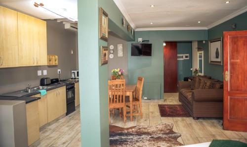Emalahleni Maison | Big 5 Guest House Witbank