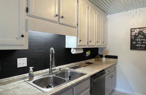 Northport Maison | Big AL's (Heated) Pool House sleeps KKKQQ
