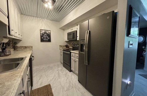 Northport Maison | Big AL's (Heated) Pool House sleeps KKKQQ