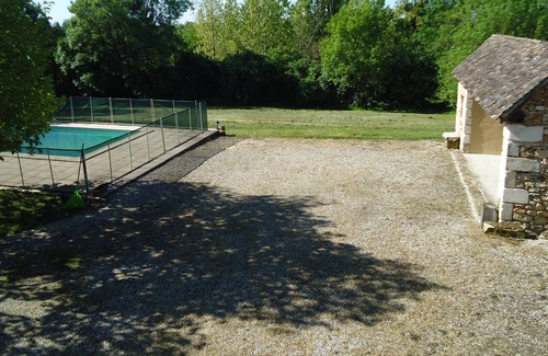 Maurens Maison | GRANDE ET BELLE MAISON EN PIERRE, PISCINE SECURISEE