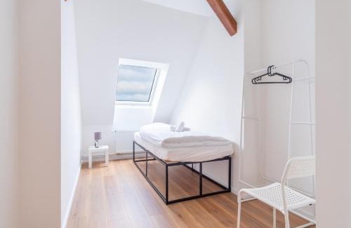 Ost Appartement | Big apartments, big bathrooms, single beds, perfect for groups
