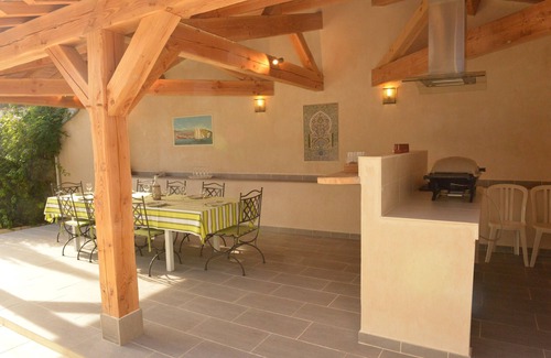Caveirac Villa | SUPERBE VILLA TOUT CONFORT 12 pers avec PISCINE sur parc PINEDE 3000m²