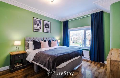 Headingley Maison | BIG Elegant House in Headingley Leeds -10 actual beds and sleeps 13 by PureStay