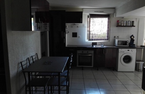 Chateaugay Appartement | grand F2 Châteaugay entre Clermont-Fd, Riom proche vulcania