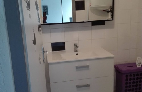 Chateaugay Appartement | grand F2 Châteaugay entre Clermont-Fd, Riom proche vulcania