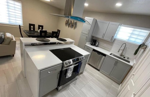 El Paso Maison | Big Family Come to West side ELP and enjoy all duplex A and B