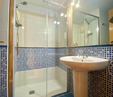 Terrassa Appartement | Big Family Terrassa Parking and noise free