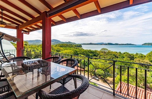 Potrero Maison | Big Hillside Villa in Potrero With Pool and Panoramic Ocean Views