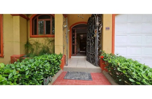 Bejuco Maison | Big & Homely 3 BDR house, Private Pool, Tennis- near the beach