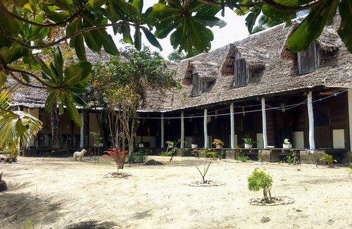 Mahambo Maison | GRANDE MAISON BDM PROX VAGUE DE SURF