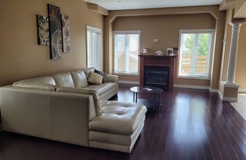 Highland West Maison | Big house for the big family!