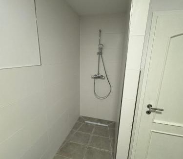 Bad Oeynhausen Appartement | Big House I 15 Beds I 8 Sleeping Room I Parking