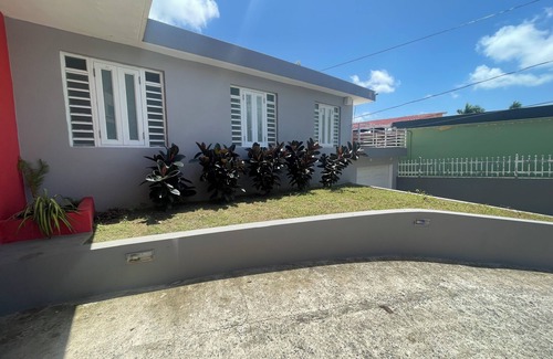 Rio Piedras Maison | Big House Next to the Airport