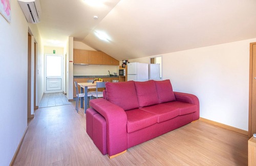 Prazeres Maison | Big house with 5 individual apartments, pool and big BBQ